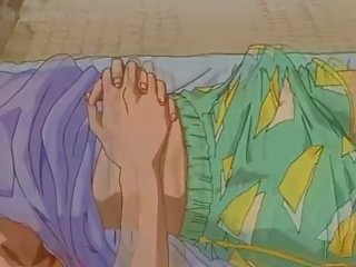 Bjonde delikat hentai vogëlushe joshur në një nxehtë anime video